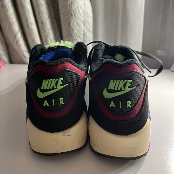 NIKE AIR MAX 90 “Cactus Flower Dark Beetroot” - US 8 women’s - Picture 4 of 5